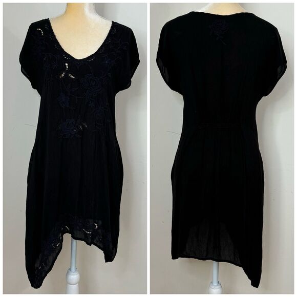 Johnny Was Floral Embroidered Tunic Dress Size M Black **Missing Size
